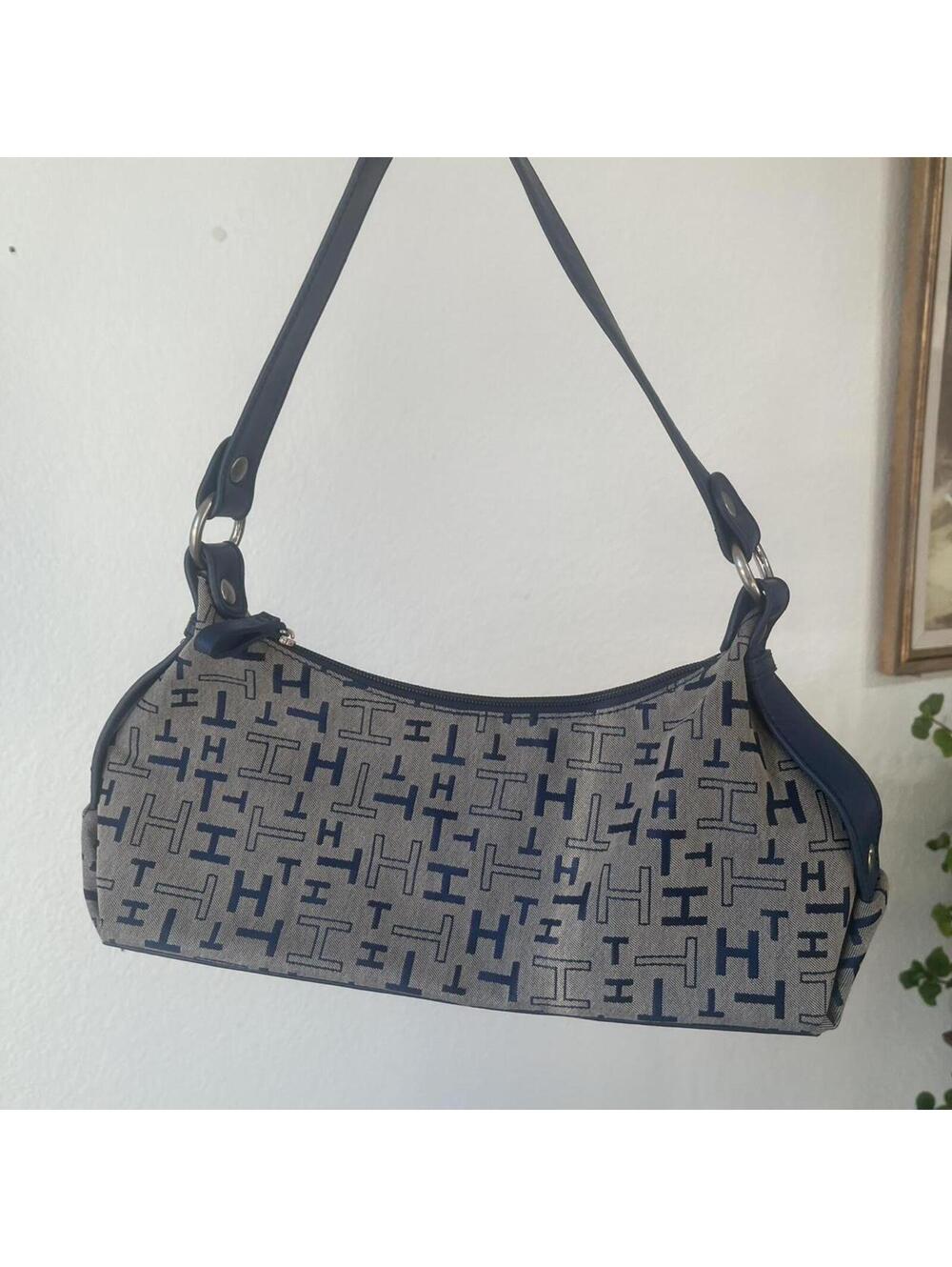 tommy hilfiger shoulder purse y2k